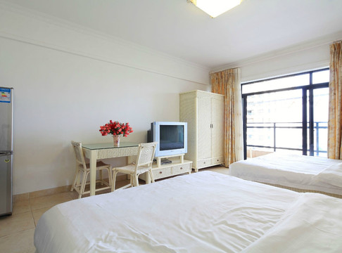 三亚牧海海景民宿（三亚湾海月广场店）主图