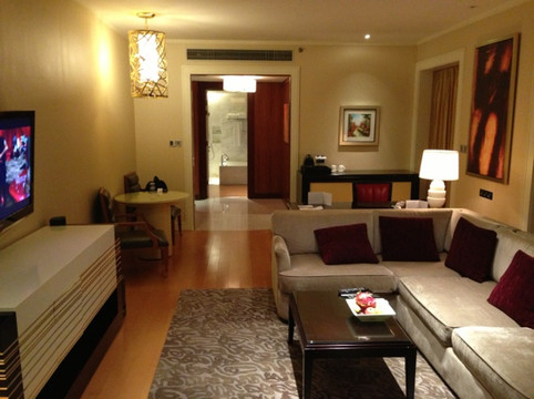 天津君隆威斯汀酒店主图