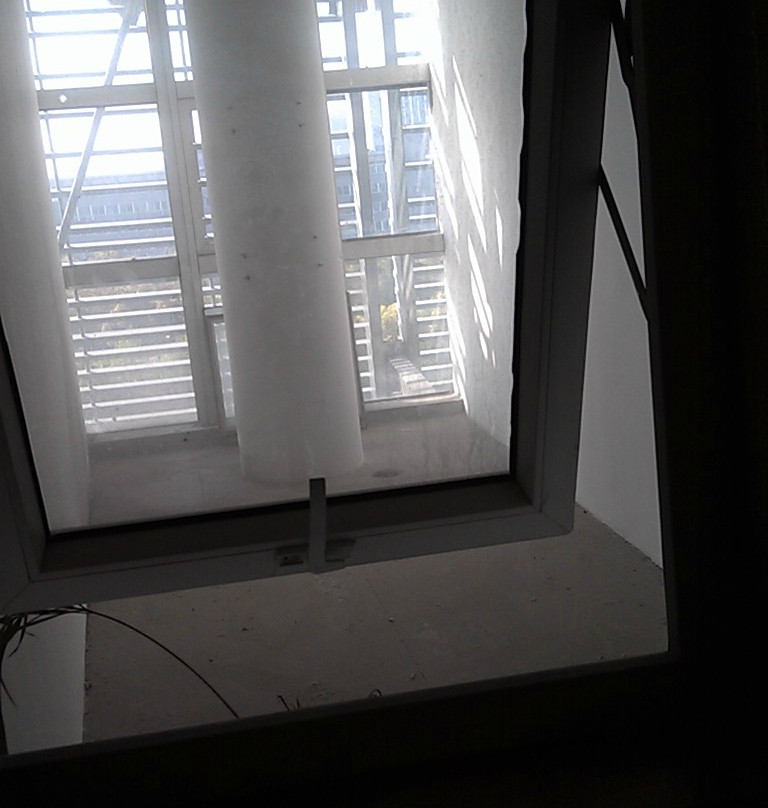 杭州滨江宜必思酒店主图