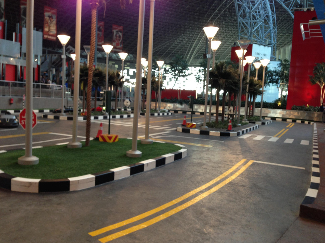 法拉利主题乐园-阿布扎比必去景点