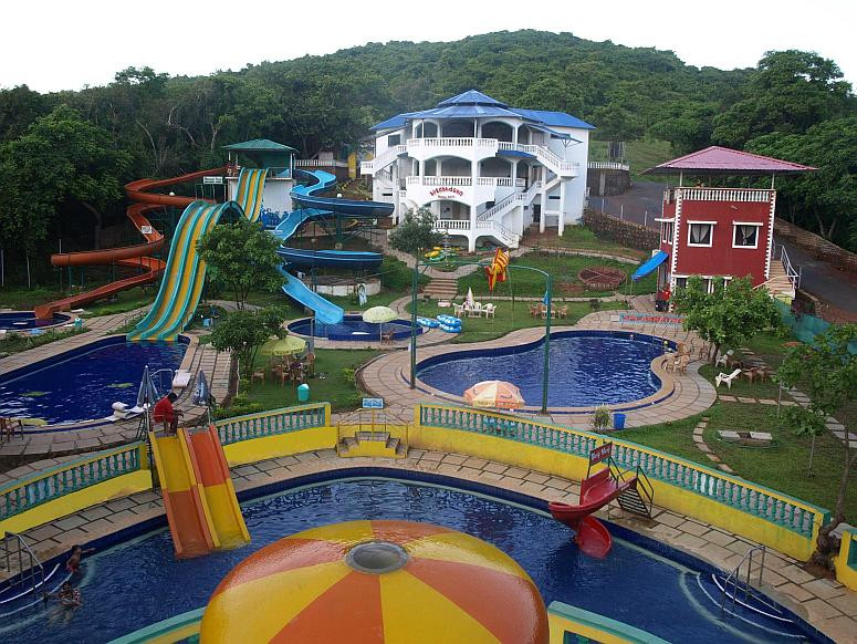 Splashdown Waterpark Goa景点图片
