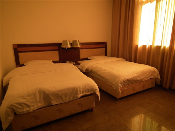 阳春春都温泉度假村主图