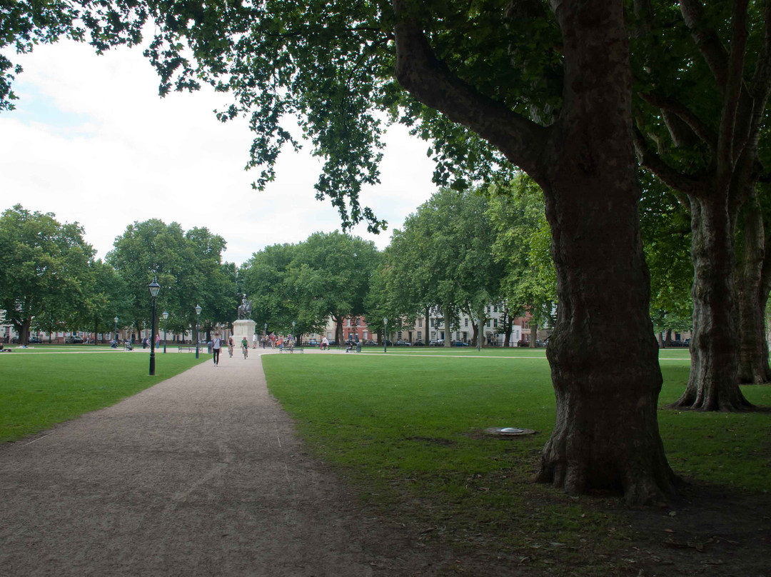 Queen Square-布里斯托尔必去景点
