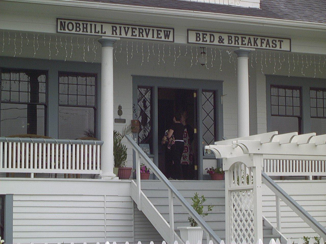 Nob Hill Riverview Bed & Breakfast主图