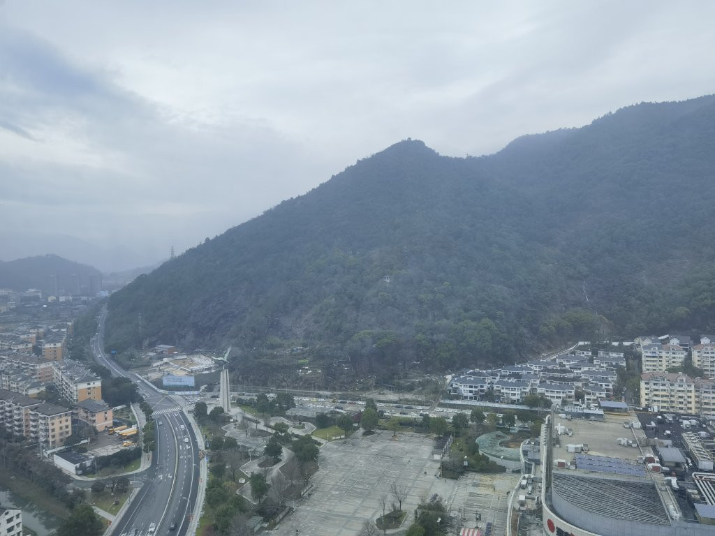 台州临海亚朵酒店主图