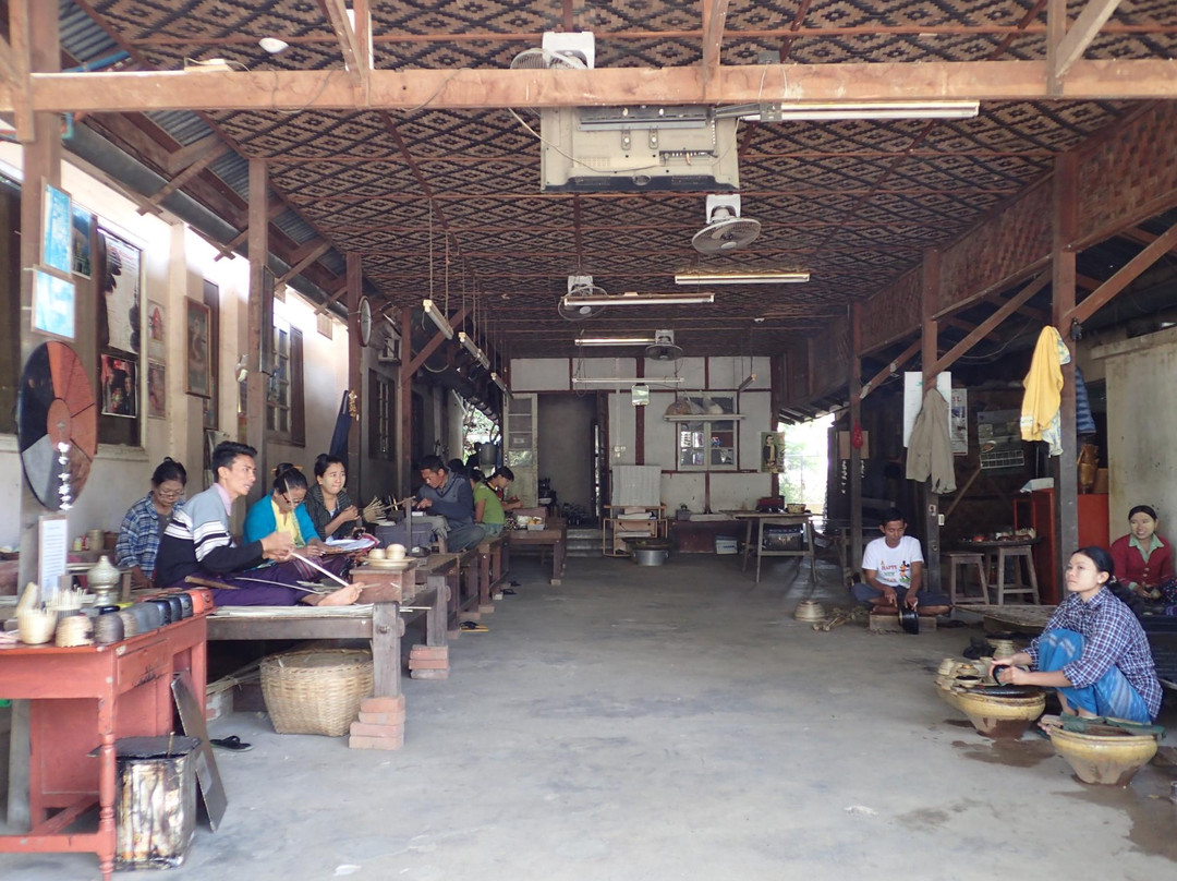 Shwe La Yaung Lacquerware Shop-Myin Ka Bar必去景点
