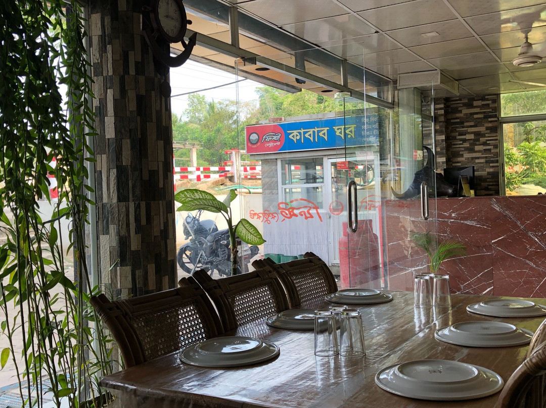 Bandarban餐馆和美食-Feast Restaurant
