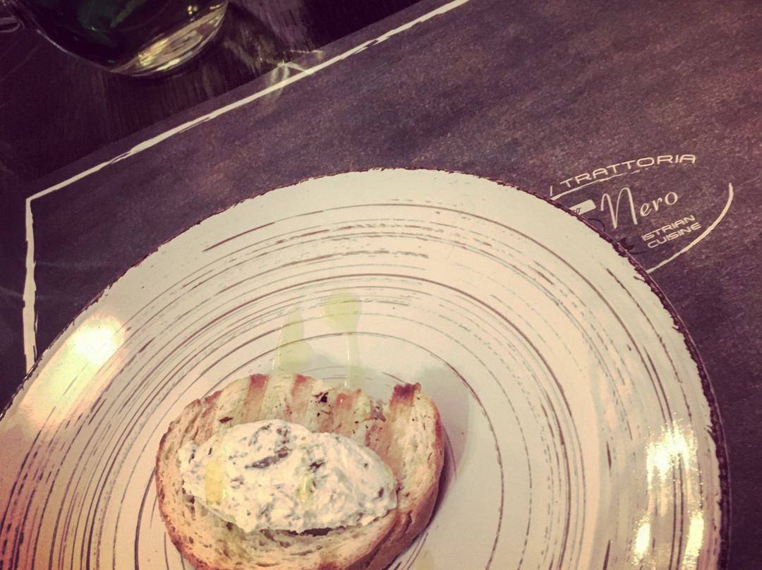 Oprtalj餐馆和美食-Gatto Nero in Bosco