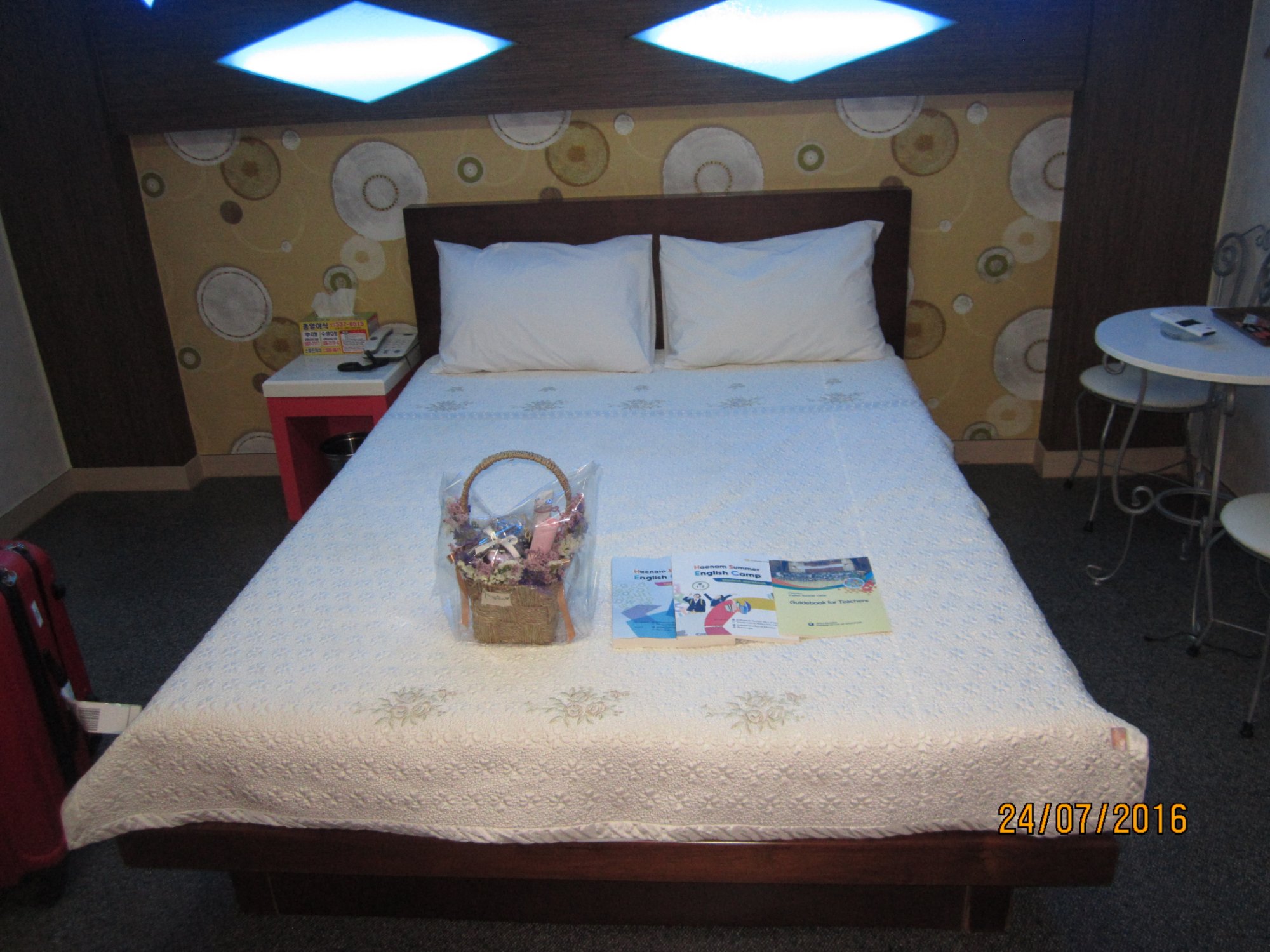 Tiffany Motel-官方