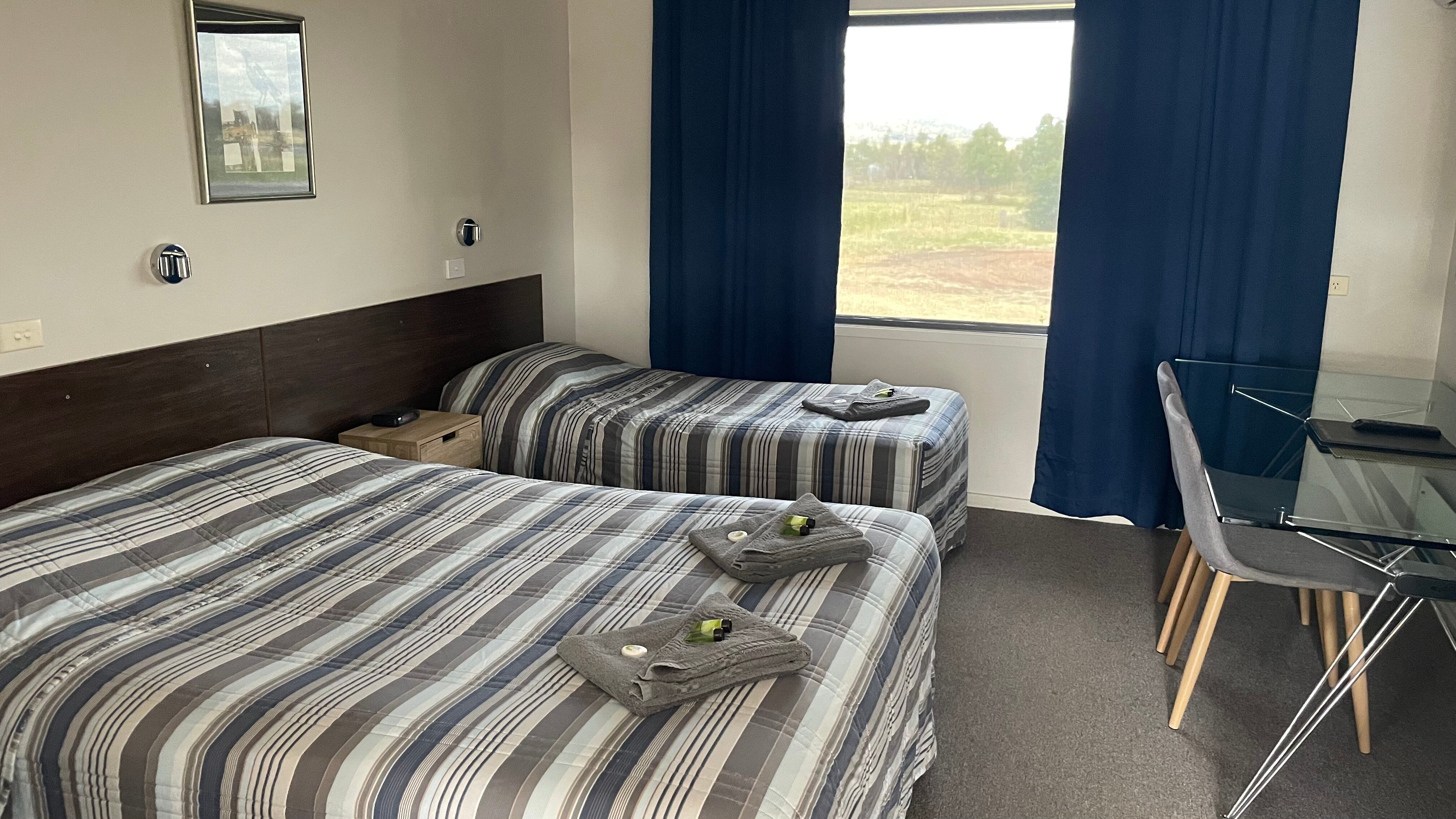 Isis Motel Scone-客卧