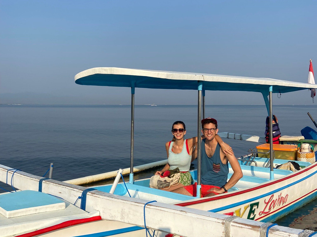 Lovina Dolphin Adventure-罗威那海滩必去景点