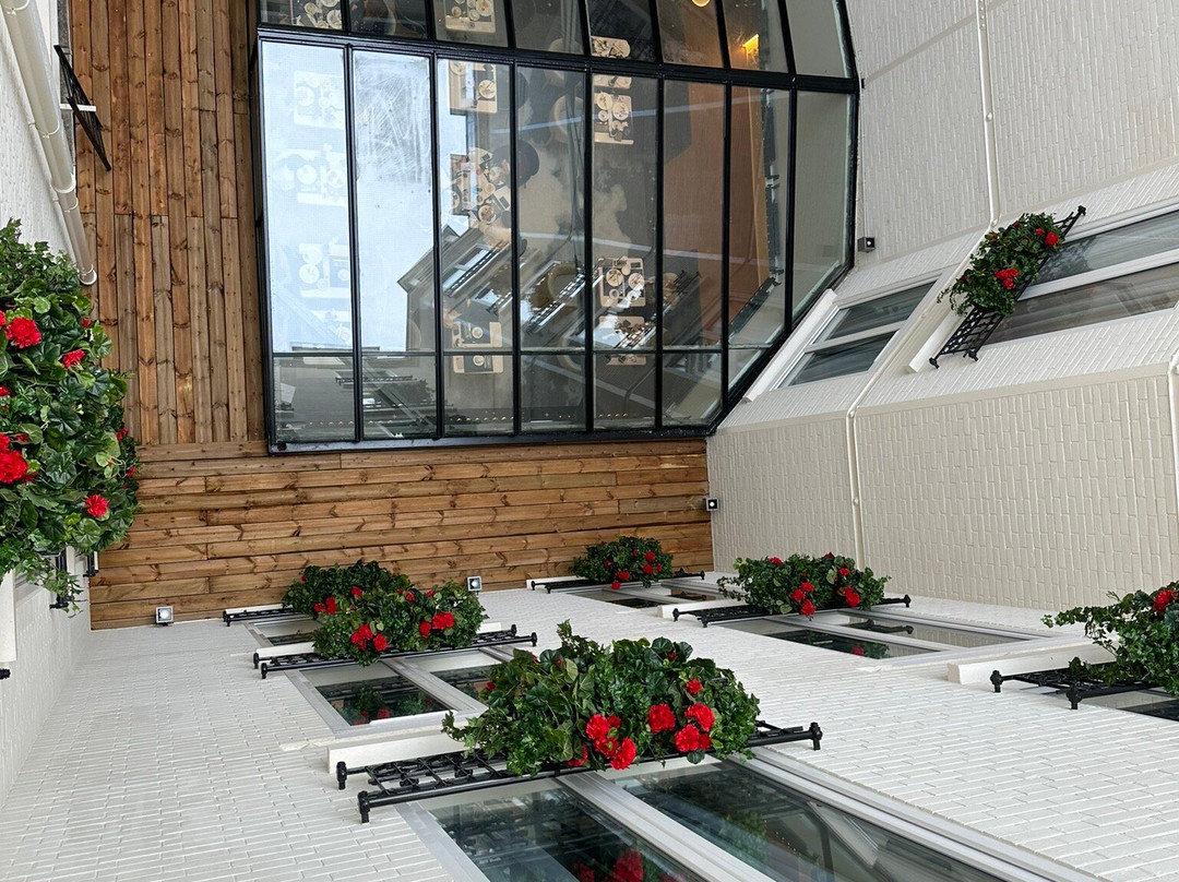 爱思得阿斯特拉歌剧院酒店