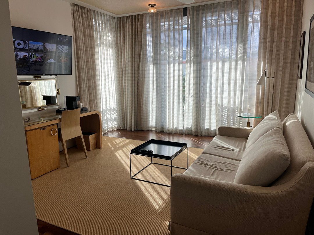 南海滩贝特西酒店主图