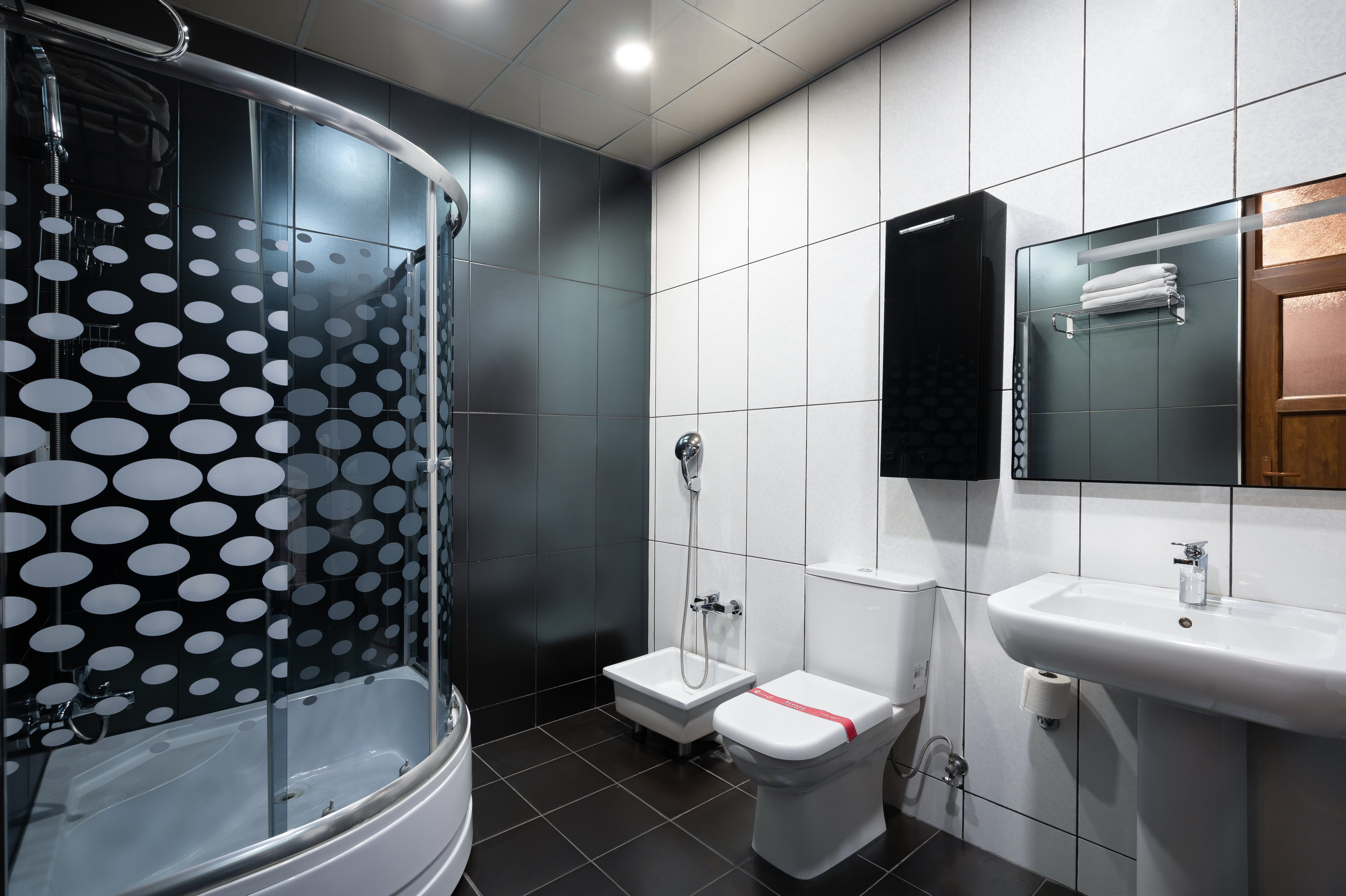 Ramada By Wyndham Sulaymaniyah Salim Street-浴室