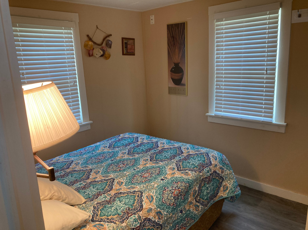 Lighthouse Lodge B&B on Lake Shafer主图