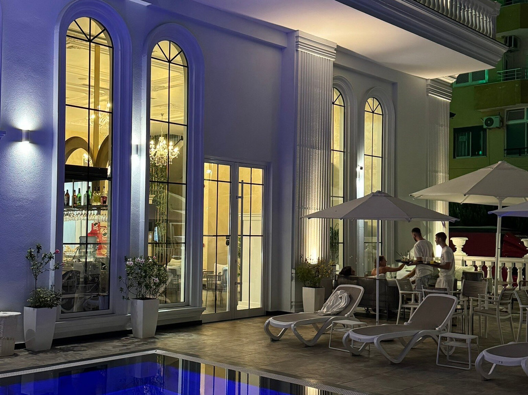 Martiness Hotel Durre主图