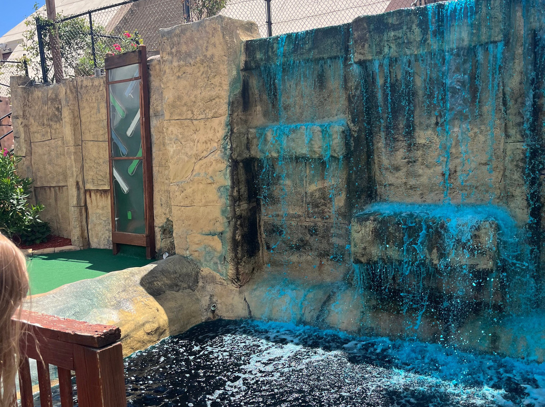 Cancun Lagoon Miniature Golf-美特尔海滩必去景点