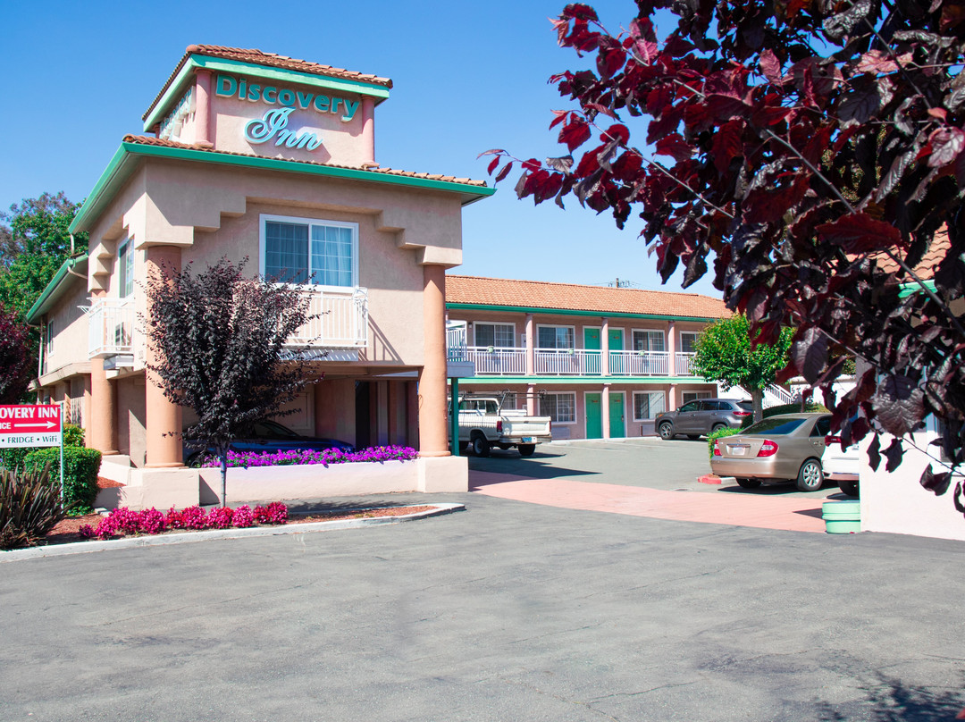 迪斯科瓦利旅馆