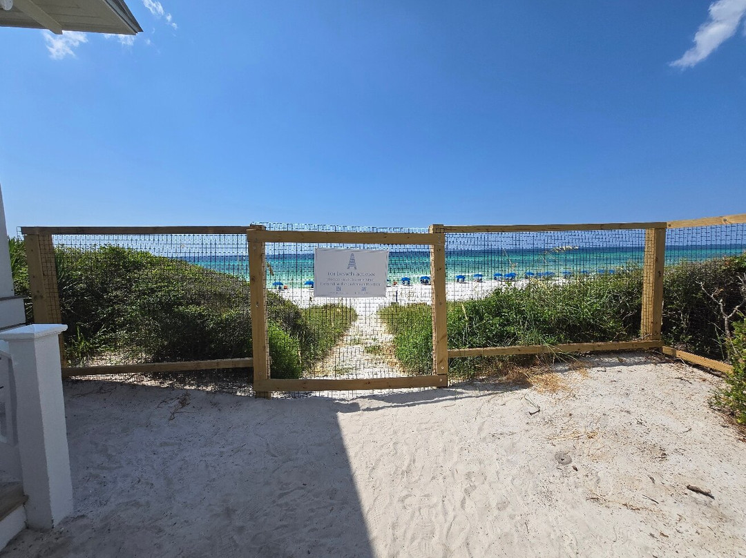 Seaside Beach景点图片
