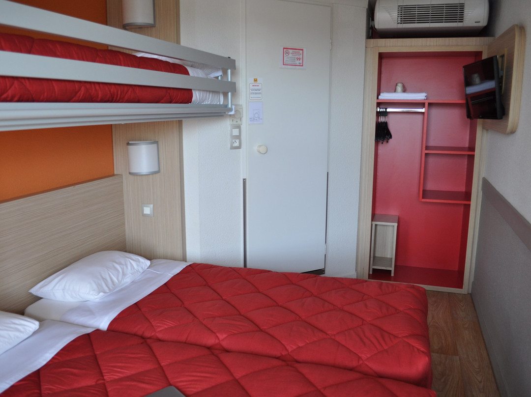 Hôtel Première Classe Clermont Ferrand Aubière主图