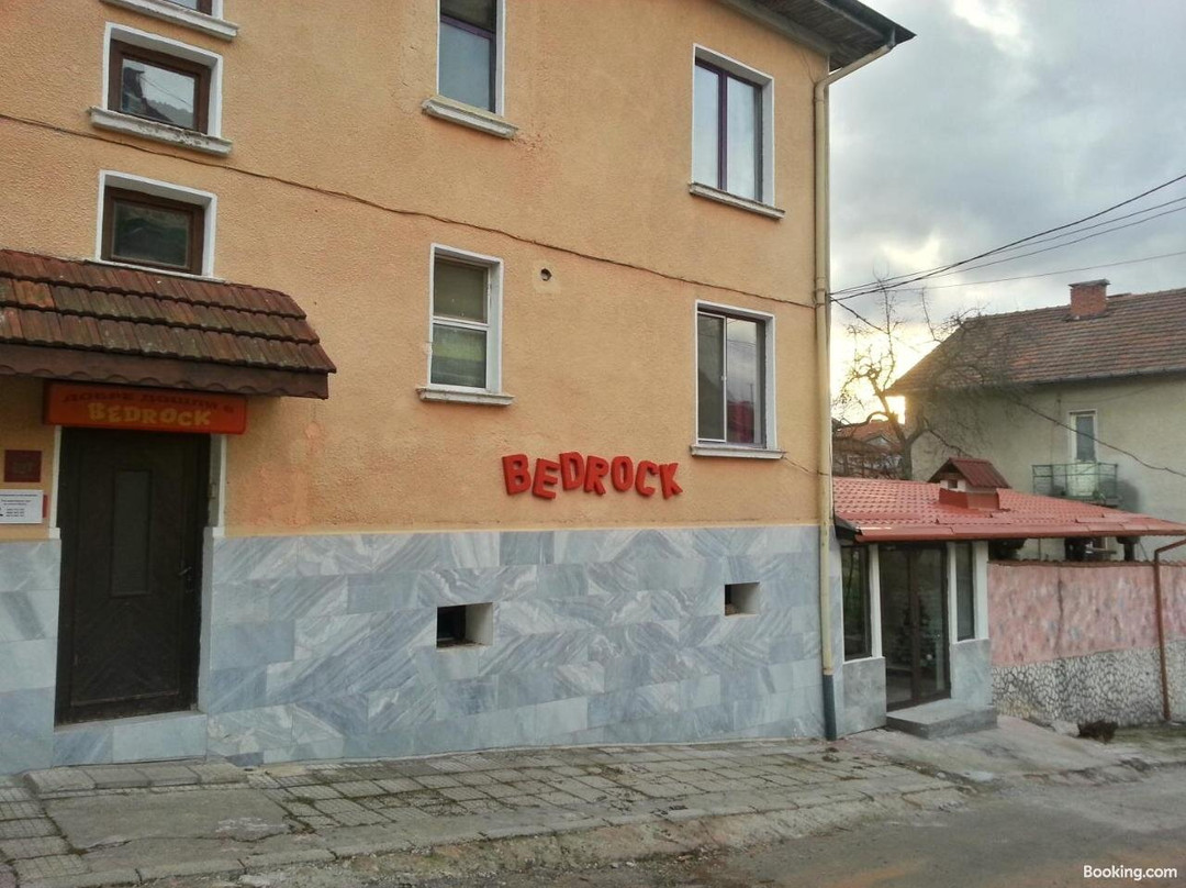 Guest House Bedrock主图