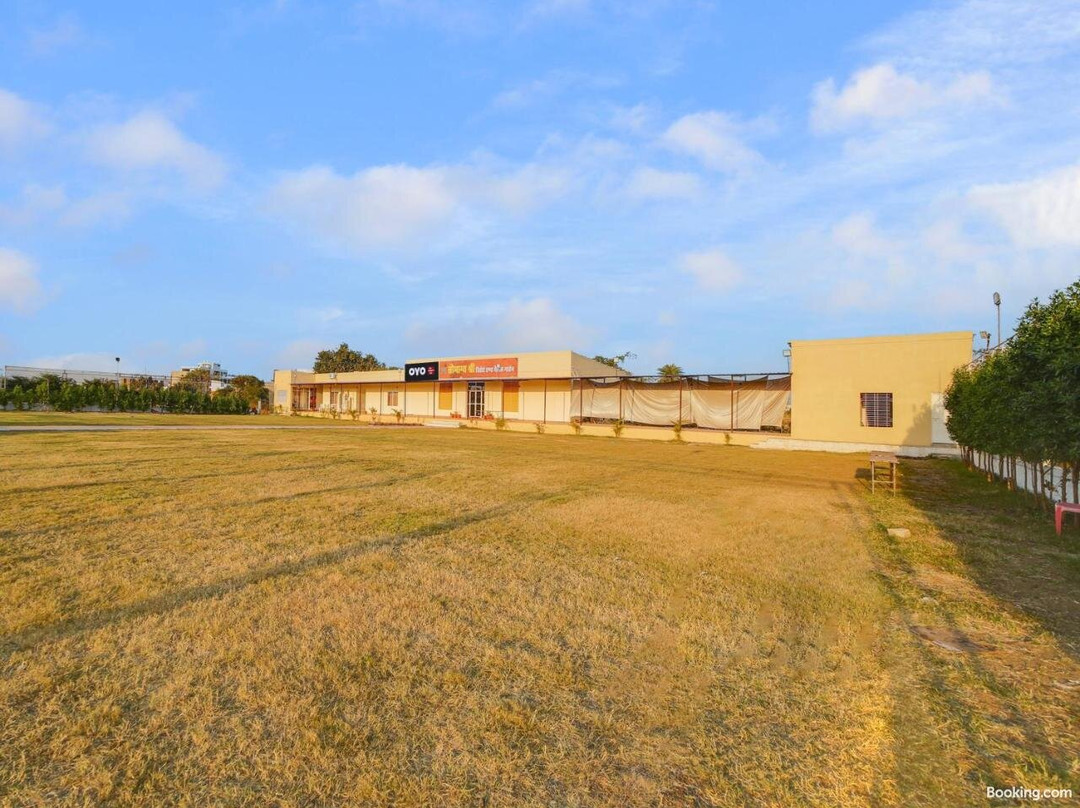 Super Oyo Saubhagya Shri Resort