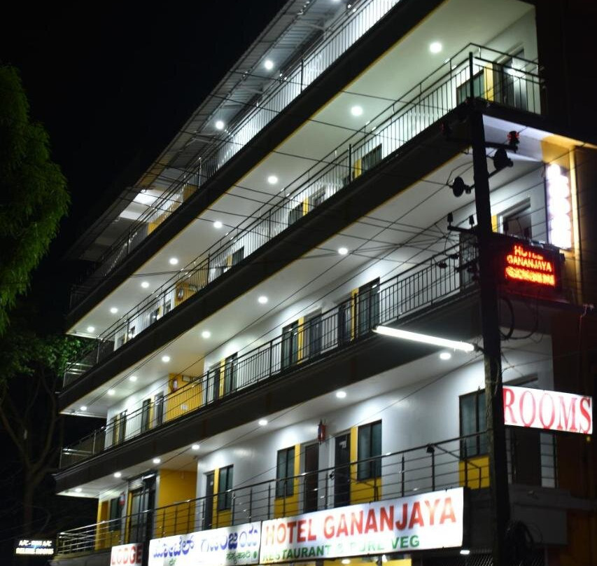 Hotel Gananjaya主图
