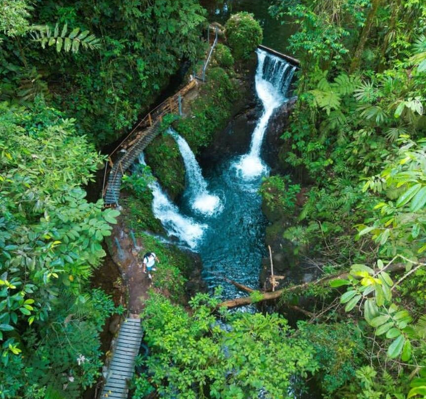 Pozas Y Cascadas La Presa景点图片