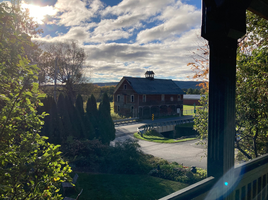 Fox & Bear Lodge