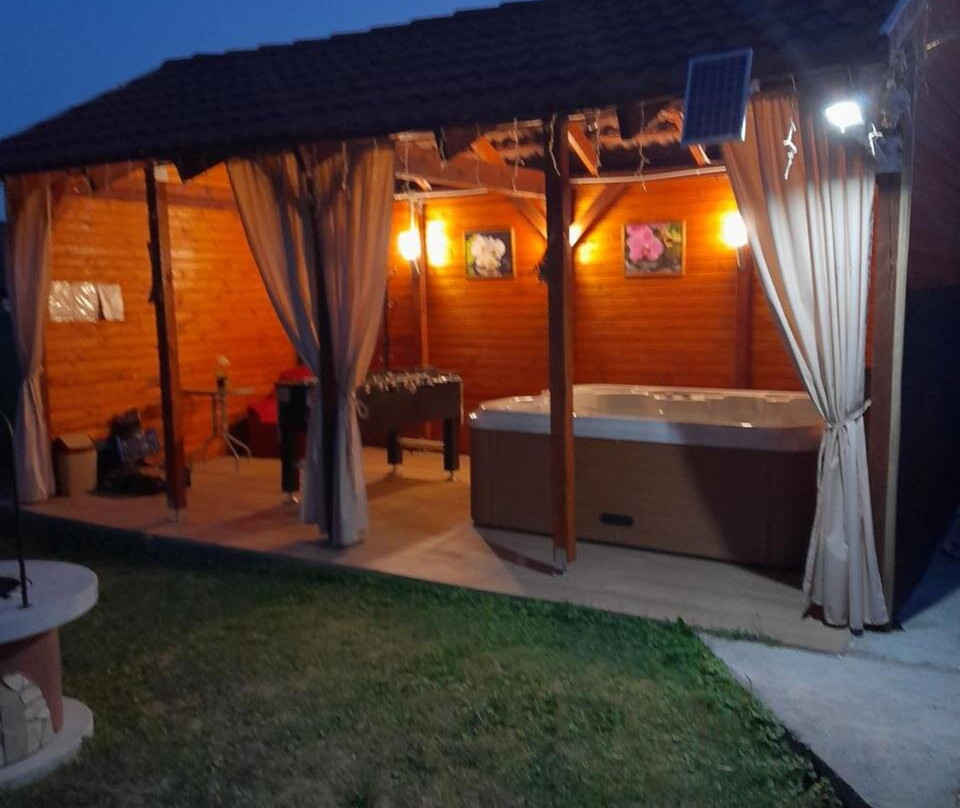 Vadrozsa Vendeghaz-Apartman
