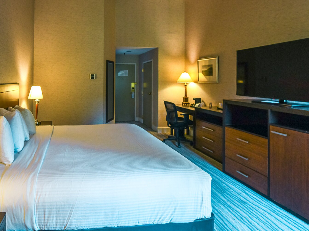 Heritage Hotel And Conference Center主图