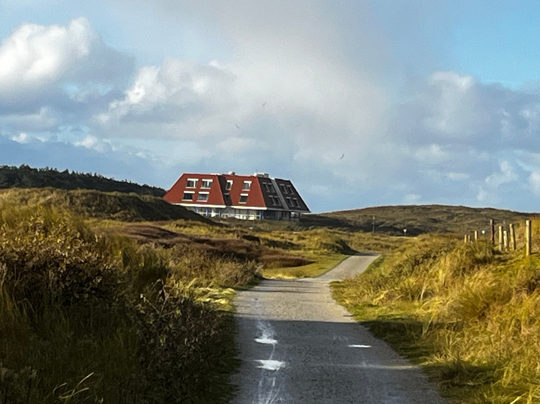 Strandhotel Buren Aan Zee主图