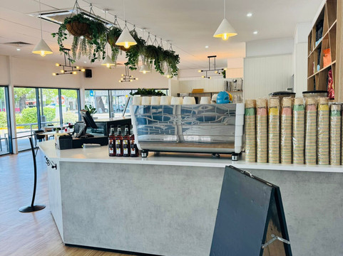 Shamali's Cafe & Bistro