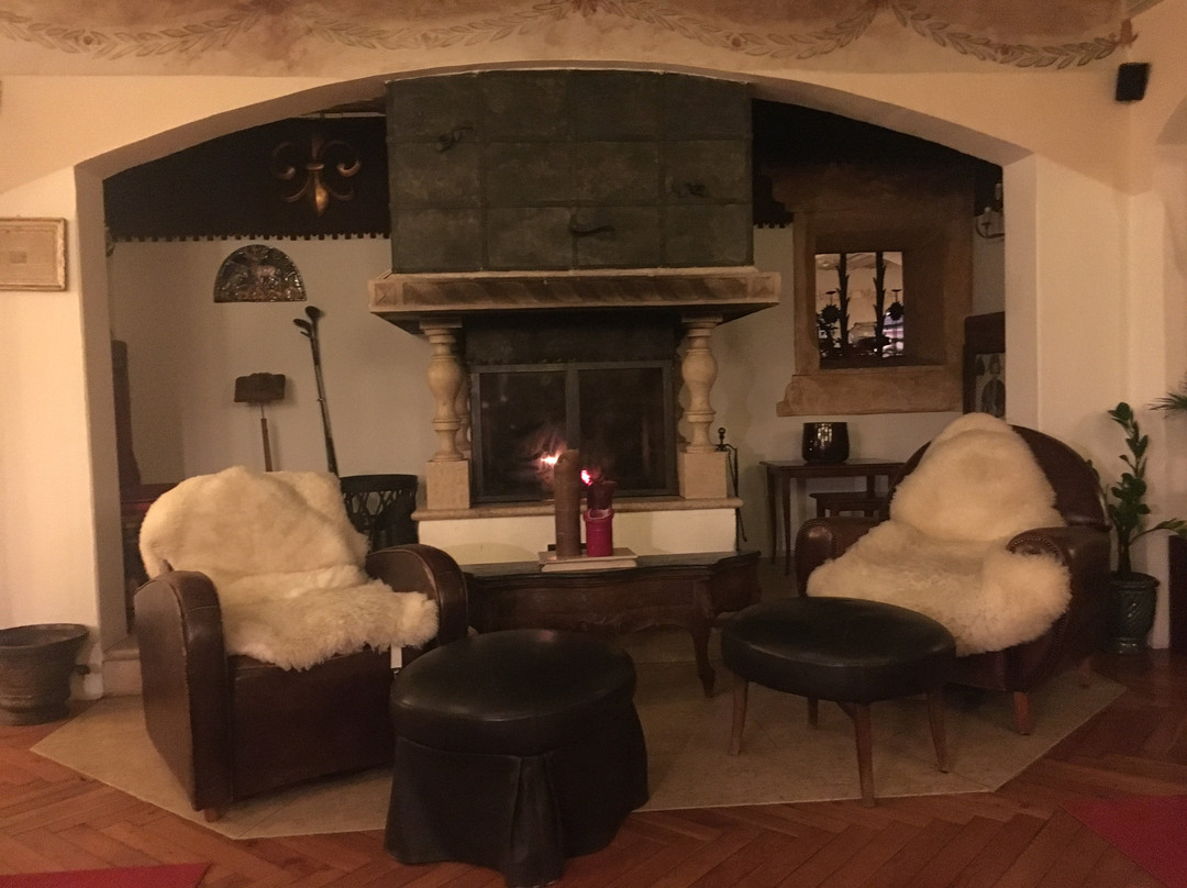 阿德勒酒店主图