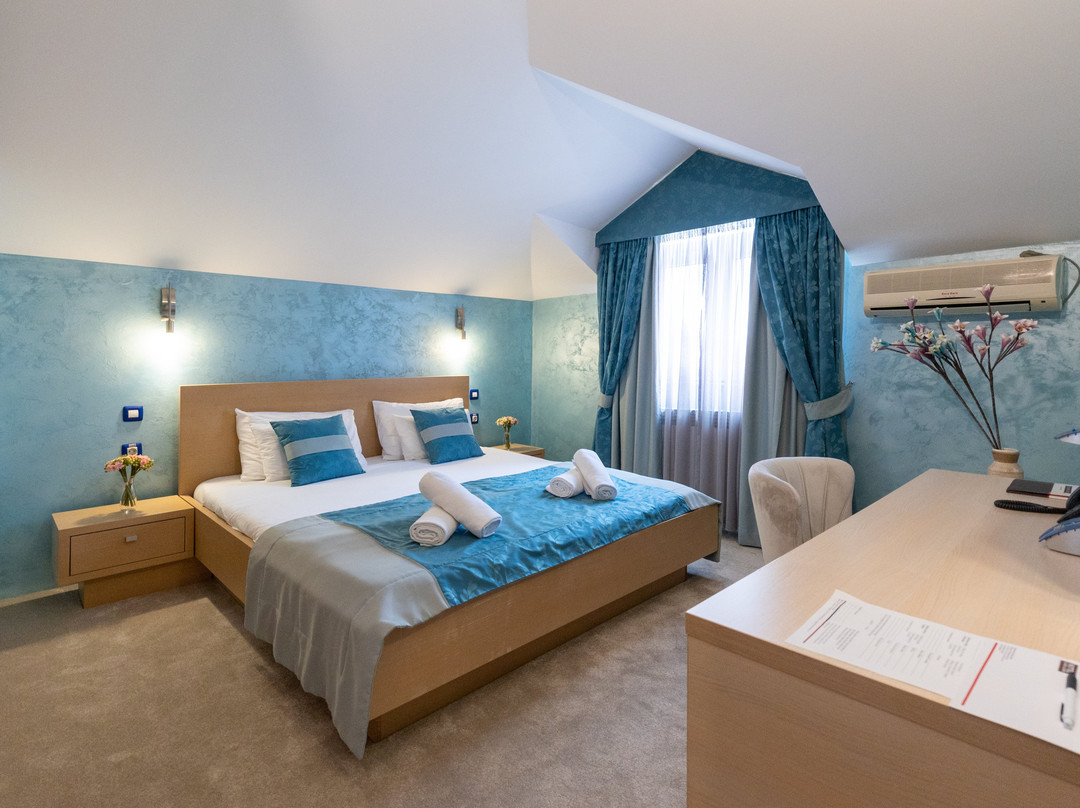 Euro Garni Hotel主图
