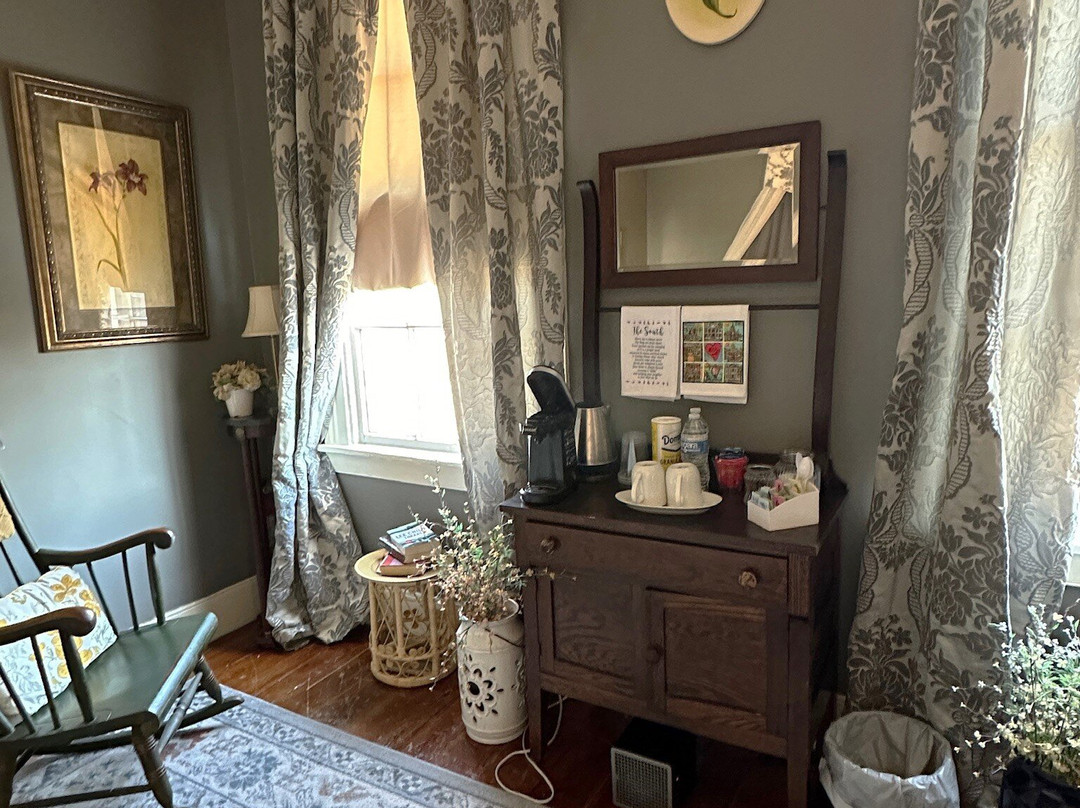 Corners Mansion Inn - A Bed and Breakfast主图