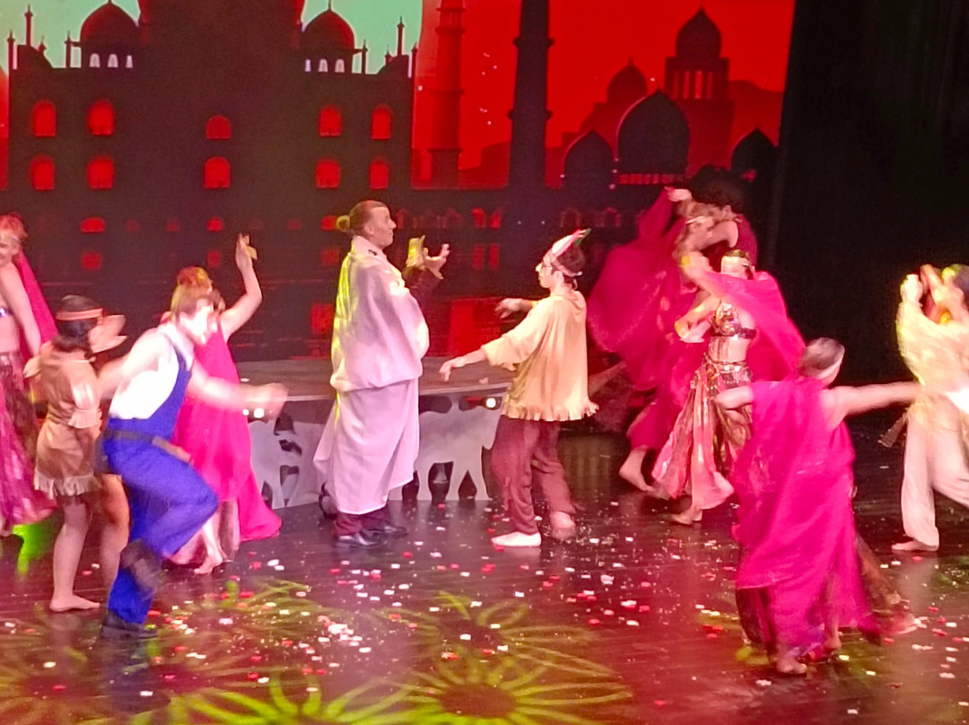 La Cloche Revue Cabaret景点图片