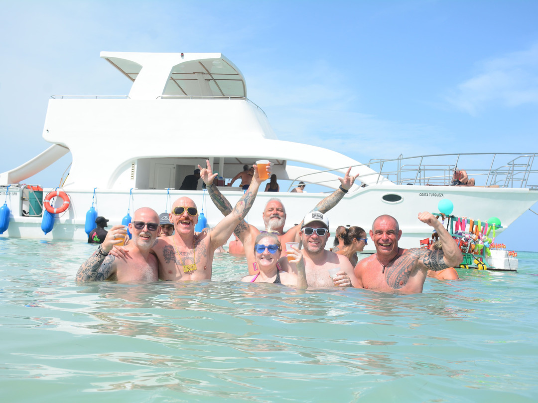 Going Party Boat-蓬塔卡纳必去景点