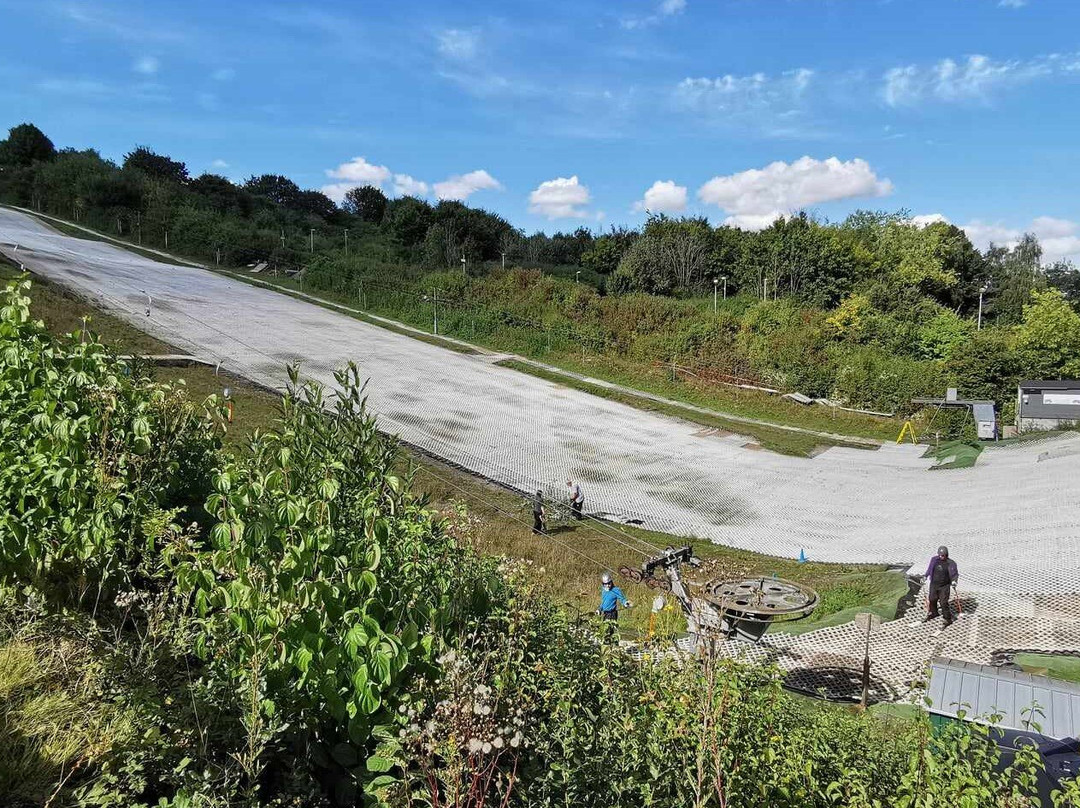 Chatham Ski and Snowboard Centre景点图片