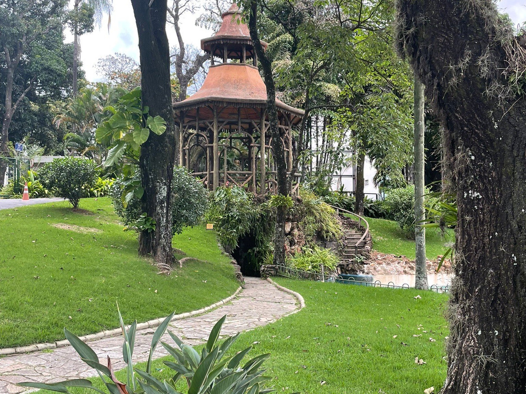 Palácio da Liberdade-贝洛哈里桑塔必去景点