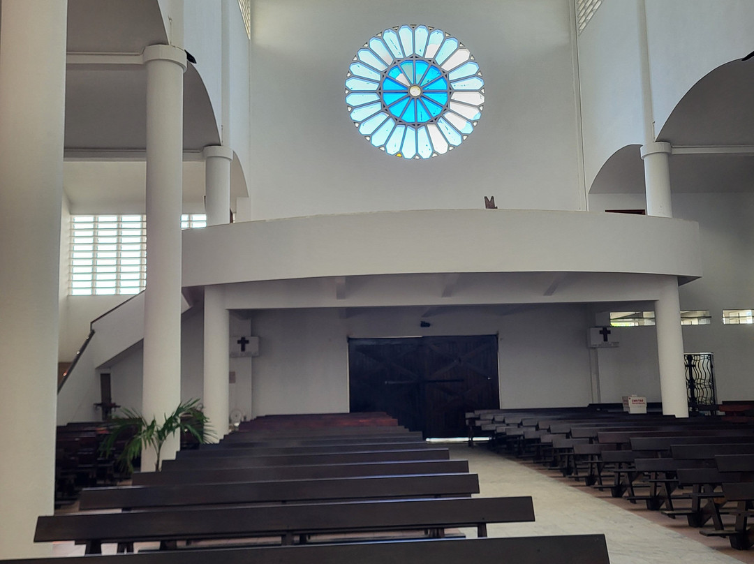 Cathédrale Saint-Pierre-Apôtre-Pointe Noire必去景点