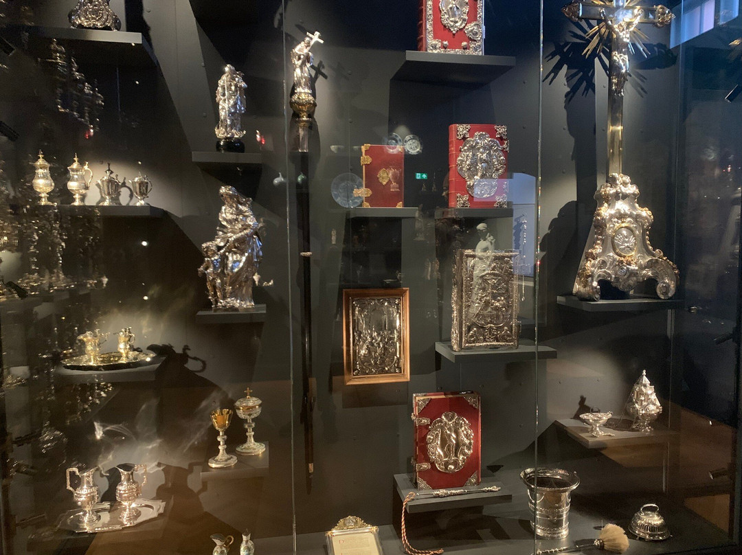 Museum W-Weert必去景点