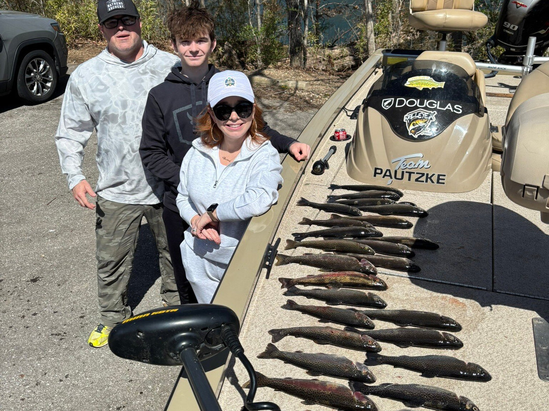Busch Mountain Fishing Guide Service景点图片