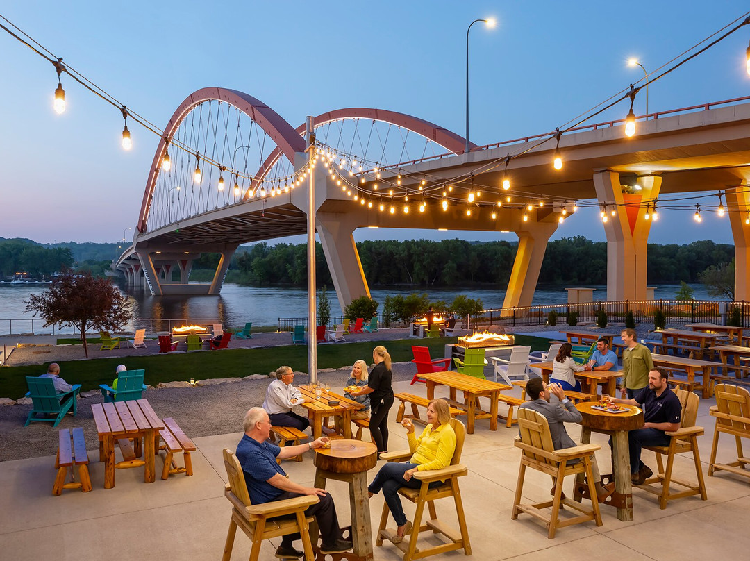 The Confluence Hotel主图