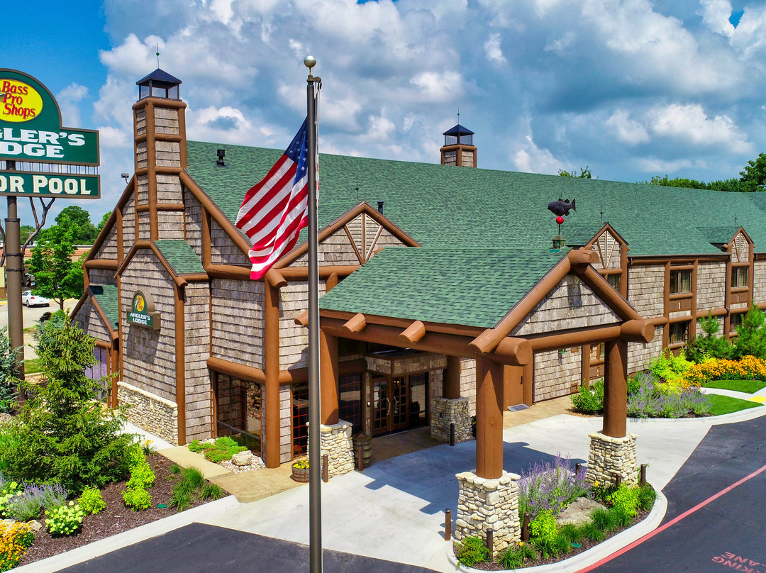 Bass Pro Shops Angler's Lodge