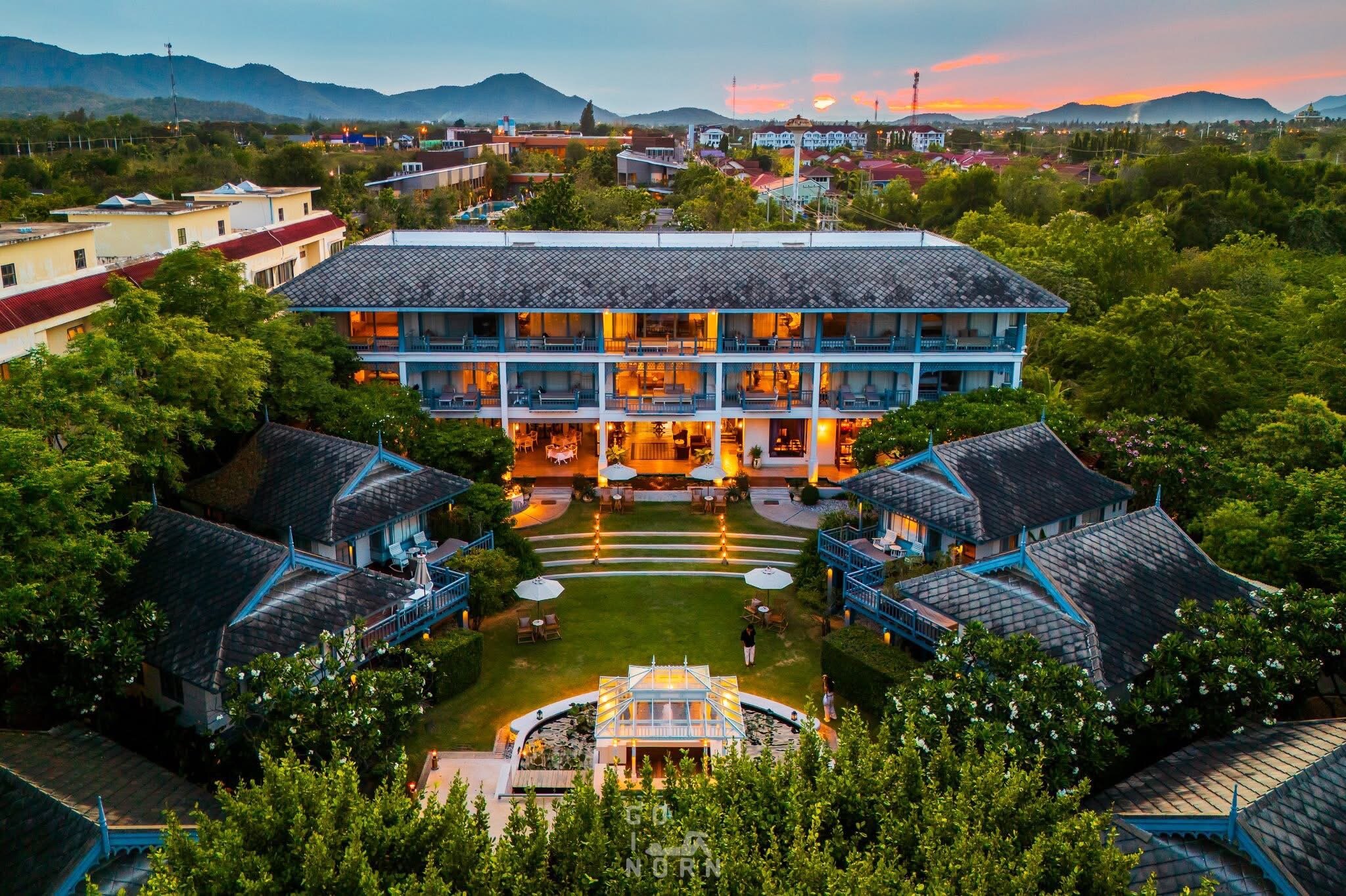 华欣德瓦萨穆度假酒店-官方