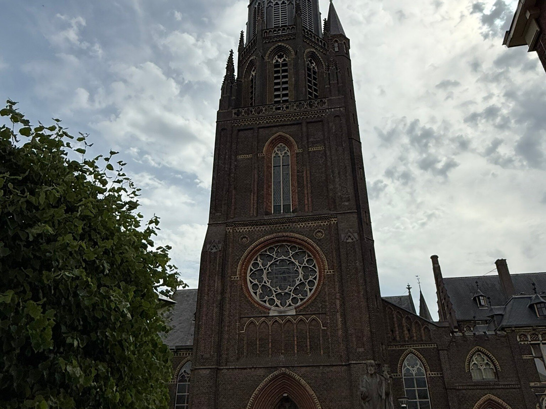 Church Saint Boniface-吕伐登必去景点