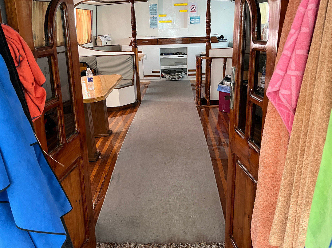 Pro Divers Corner-赫尔格达必去景点