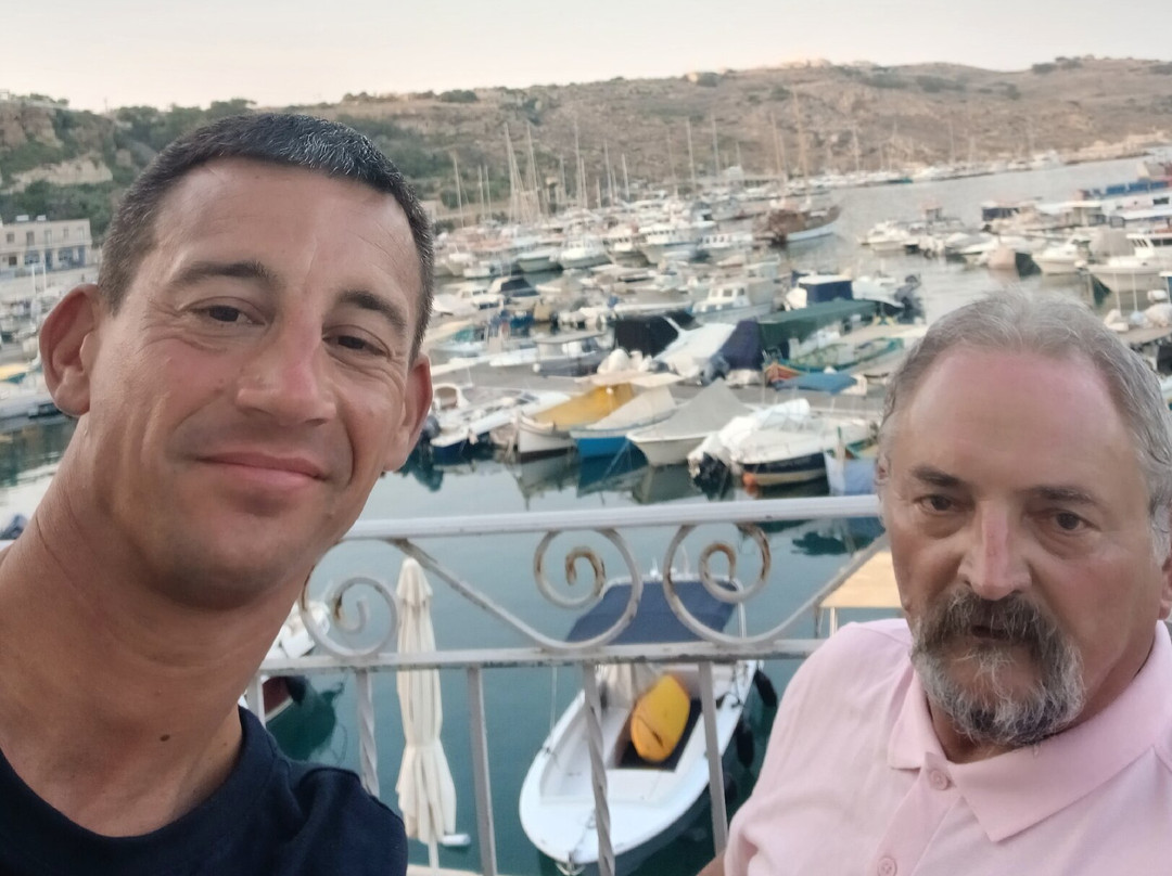 The Gleneagles Bar-姆贾尔必去景点