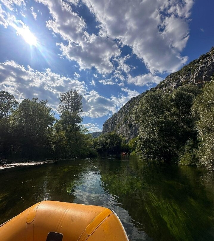 Vir Rafting-奥米斯必去景点